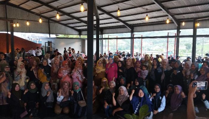 DLH Kabupaten Solok Terus Berupaya Atasi Persoalan Sampah, Emiko: Kita harus Bisa Mengelola Sampah dengan Baik