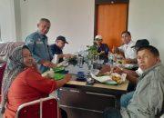 Pengurus Forwas Dijamu Makan Siang Bersama oleh Kepala DPMPTSPNAKER Kabupaten Solok