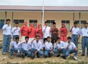 MA Cupak Islamic Boarding School kibarkan bendera perdana di HUT RI ke 79