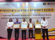 Kabupaten Solok Terima Sertifikat Kekayaan Intelektual Komunal dari Kemenkumham