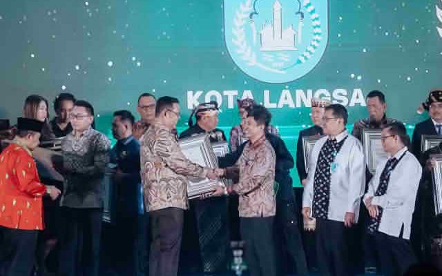 Kabupaten Solok Raih Penghargaan STBM Pratama dari Kemenkes RI