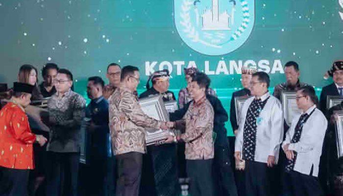 Kabupaten Solok Raih Penghargaan STBM Pratama dari Kemenkes RI