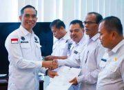 Lima Pejabat Terima SK Plt Bapenda Kabupaten Solok, Sekda: Harapan Baru Tingkatkan PAD