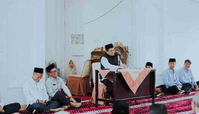 Wirid Mingguan, Wabup Candra : Reward Umroh Gratis Bagi Satu Orang ASN/THL yang Istiqamah Beribadah