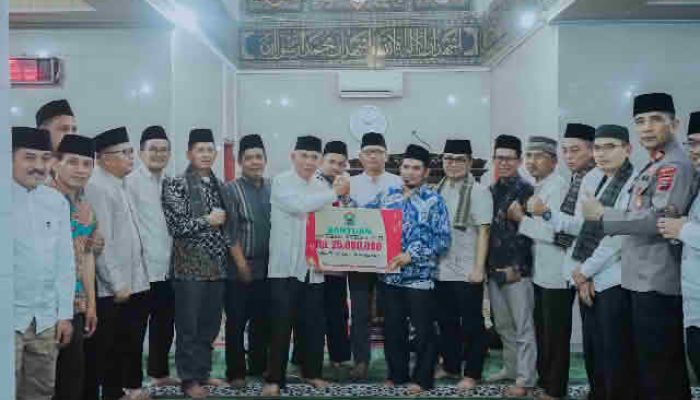 Safari Ramadhan 1446 H: Wabup H. Candra Kunjungi Masjid Ashriyah Saok Laweh