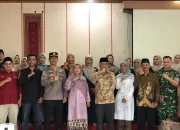 Serah Terima Jabatan Plt Wali Nagari Kotobaru: Syafril Resmi Gantikan Hj. Miharta Maria