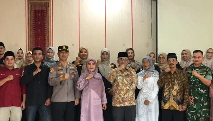 Serah Terima Jabatan Plt Wali Nagari Kotobaru: Syafril Resmi Gantikan Hj. Miharta Maria