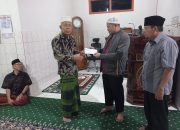 Anggota DPRD Kabupaten Solok Salurkan Bantuan Jemaah Musholla Ikhwanul Muslimin untuk Palestina
