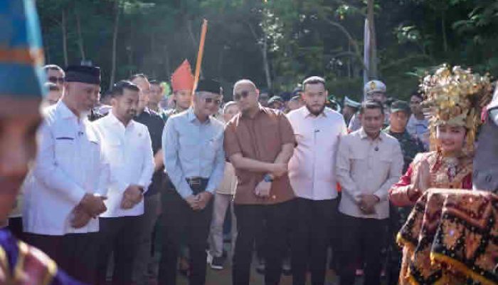 Bupati Solok Hadiri Peletakan Batu Pertama Flyover Sitinjau Lauik