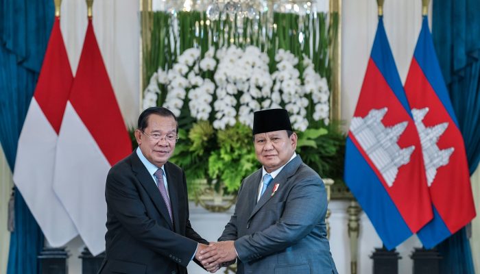 Presiden Prabowo Sambut Kunjungan Kehormatan Presiden Senat Kamboja Hun Sen di Istana Merdeka