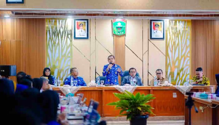 Tegaskan Pentingnya Visi-Misi Daerah, Wabup Candra Buka Bimtek Renstra OPD Solok