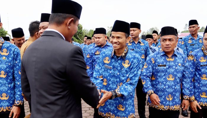 Anak Tukang Jahit Resmi Menjadi Guru di SMPN 2 Kubung: Sebuah Kisah Haru di Balik Pelantikan 626 P3K Kabupaten Solok