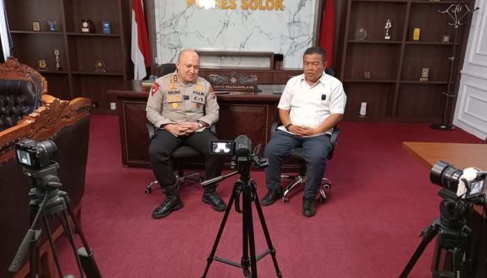 Host Chanel Tendang Bebas Hafiz Ucapkan Selamat HUT Bhayangkara ke-79, Apresiasi Kinerja Polres Solok