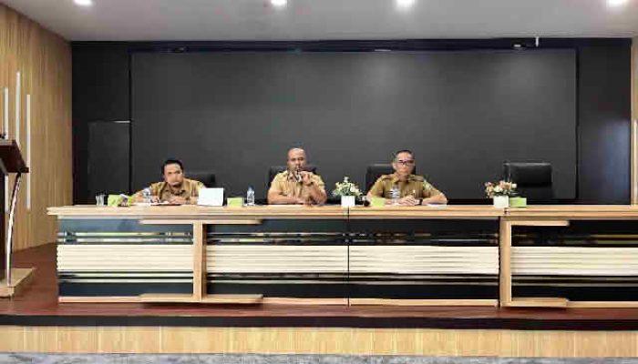 Sekda Pimpin Rapat Sambut HUT RI ke-80 Kabupaten Solok