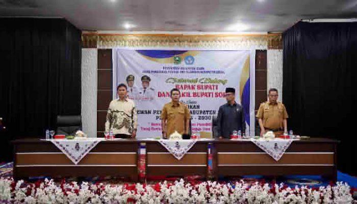 Bupati Solok Lantik Pengurus Dewan Pendidikan 2025–2030, Fokus Benahi Kualitas Pendidikan dan Tingkatkan IPM