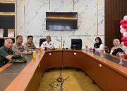 Pemkab Solok Ikuti Monev Pembagian Bendera Merah Putih Jelang HUT RI ke-80