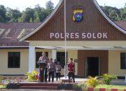 Wakapolres Solok Pimpin Apel Pagi, Berikan Motivasi kepada Personel