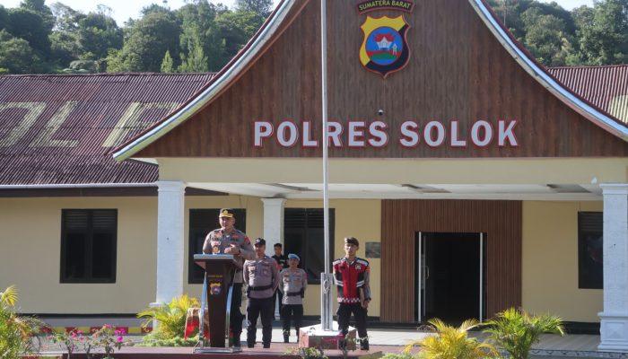 Wakapolres Solok Pimpin Apel Pagi, Berikan Motivasi kepada Personel