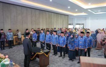 Bupati Jon Firman Pandu Lantik Pejabat Pimpinan Tinggi Pratama di Lingkungan Pemkab Solok