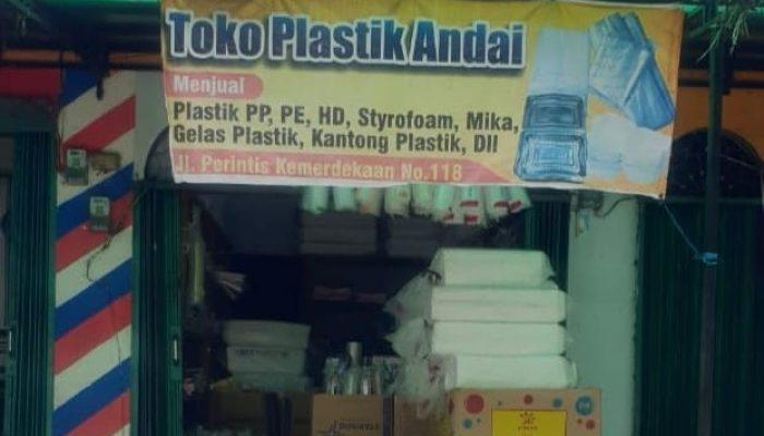 Manajemen Keuangan Sederhana Pada UMKM Toko Plastik Andai