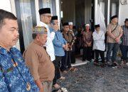 Ketua DPRD Kabupaten Solok Ivoni Munir Lepas Jenazah Orang Tua Anggota DPRD, Sampaikan Duka Mendalam