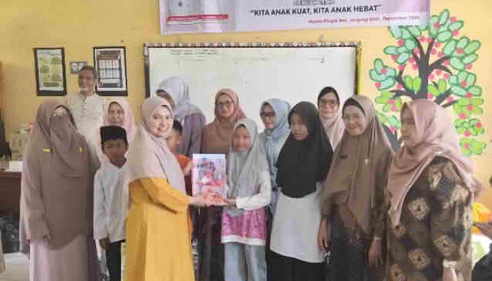 Peringati Hari Ibu ke-97, GOW Kabupaten Solok Gelar Trauma Healing bagi Anak-Anak Korban Bencana