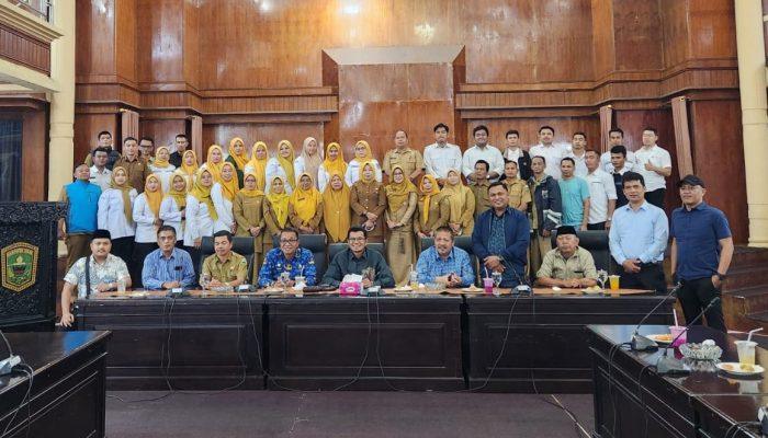 Serah Terima Jabatan Sekretaris DPRD Kabupaten Solok Berlangsung Khidmat “Jangan Ada Seperti Ulat Bulu”