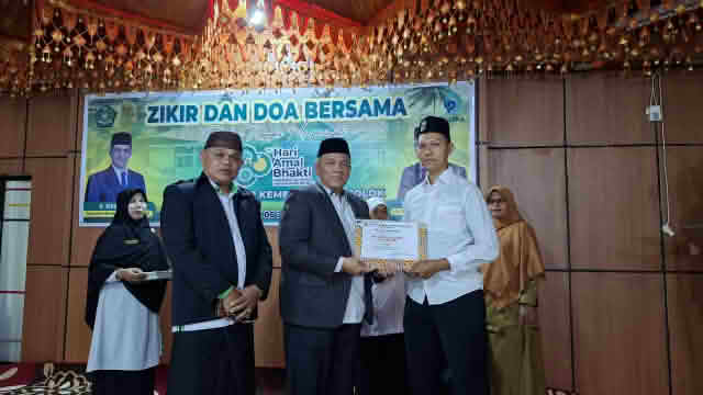 Kasi PD Pontren Pimpin Zikir Bersama dalam Penutupan HAB Kemenag ke-80 Kemenag Kota Solok