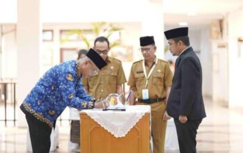 Ricky Carnova Resmi Jabat Kadis Perdagangan, Koperasi dan UKM Kota Solok