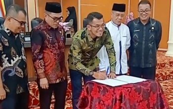 DPRD Kabupaten Solok Resmi Sahkan Ranperda Pertanggungjawaban Pelaksanaan APBD 2025 Menjadi Perda dan Tetapkan Renja DPRD Tahun 2027