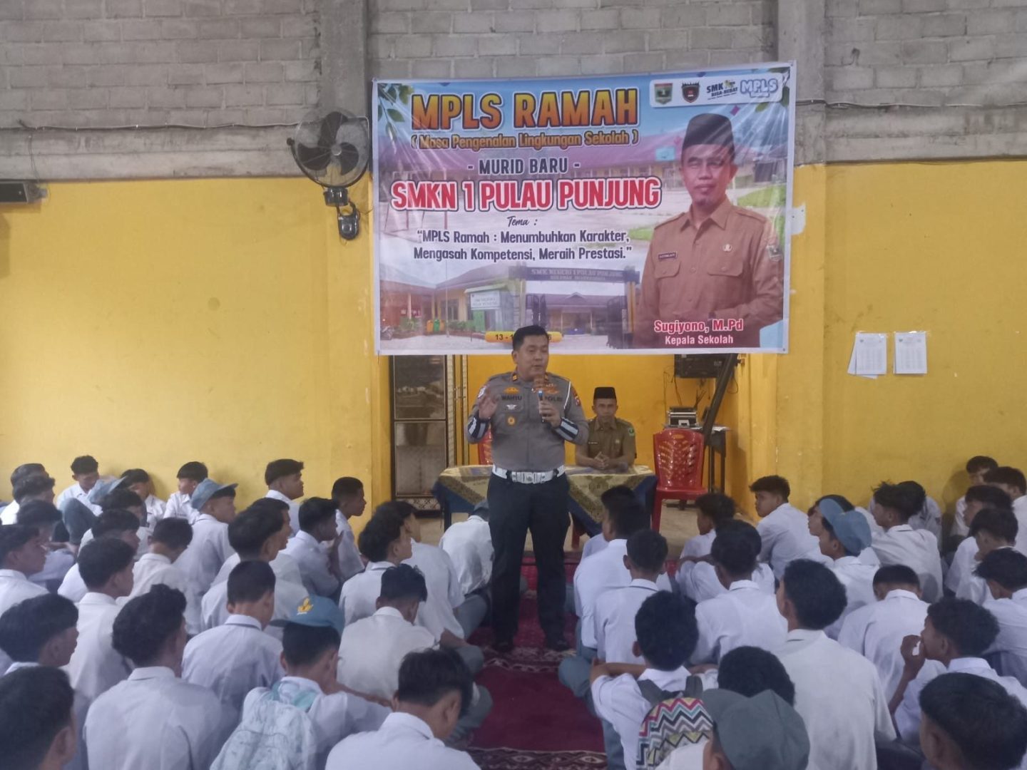 Satlantas Dharmasraya Sosialisasikan Lalu Lintas dan Anti-Bullying di Sekolah