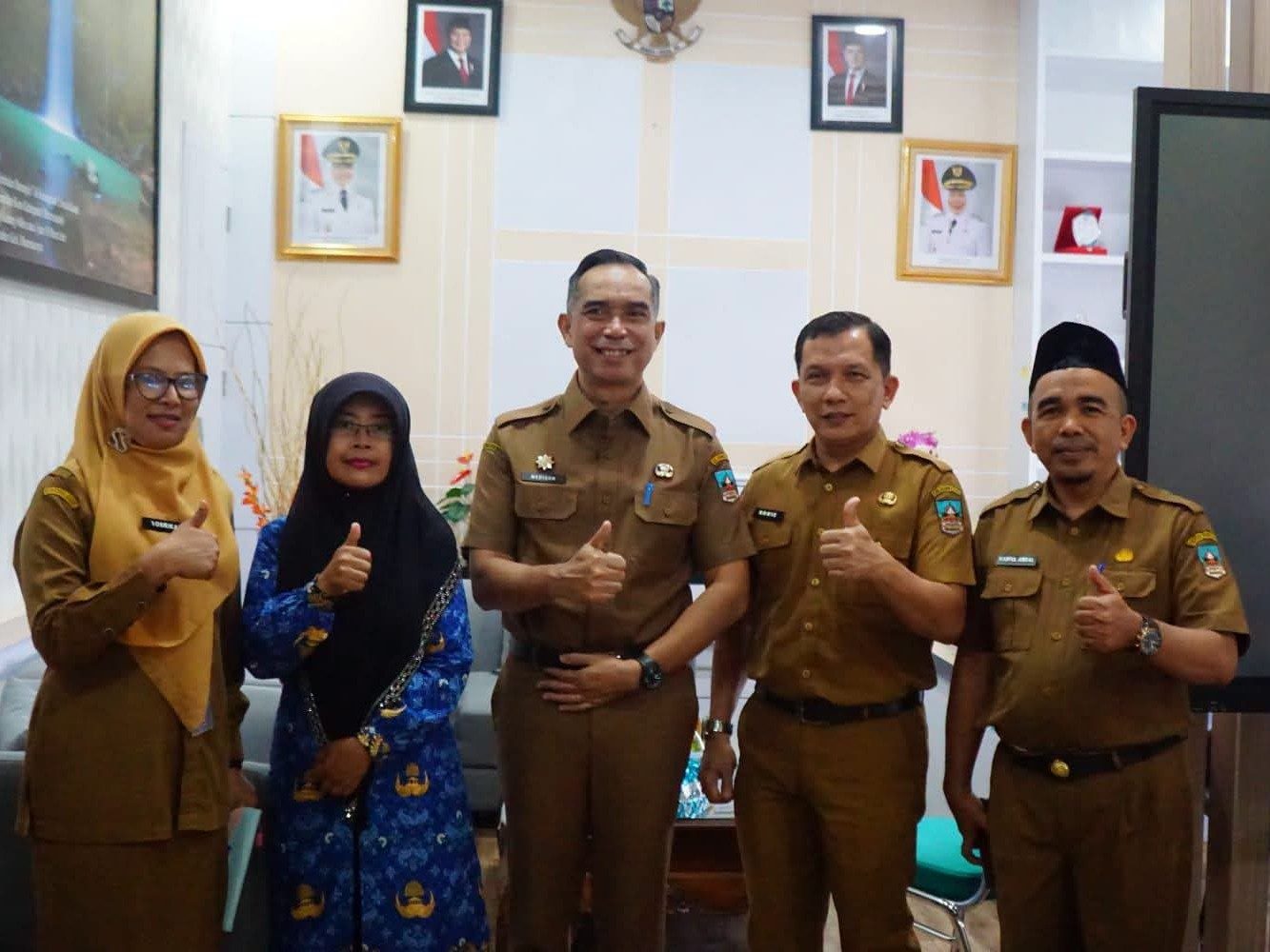 Sekda Medison Lepas Hj. Egi Firnawati, Siap Harumkan Dharmasraya di MTQ KORPRI Nasional
