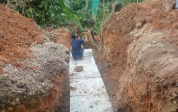 Pemkab Dharmasraya Tangani Jalan Pulau Punjung–Kampung Surau Sepanjang 5,6 Kilometer