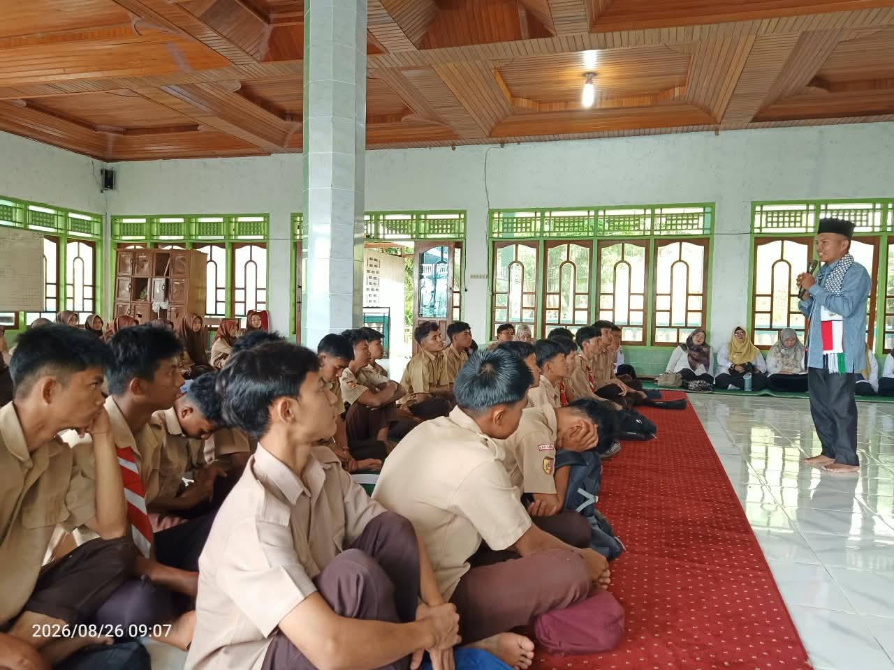 Maulid Nabi di SMKN 1 Singkarak, Ustadz Wawan Ajak Generasi Muda Lakukan Empat Perubahan