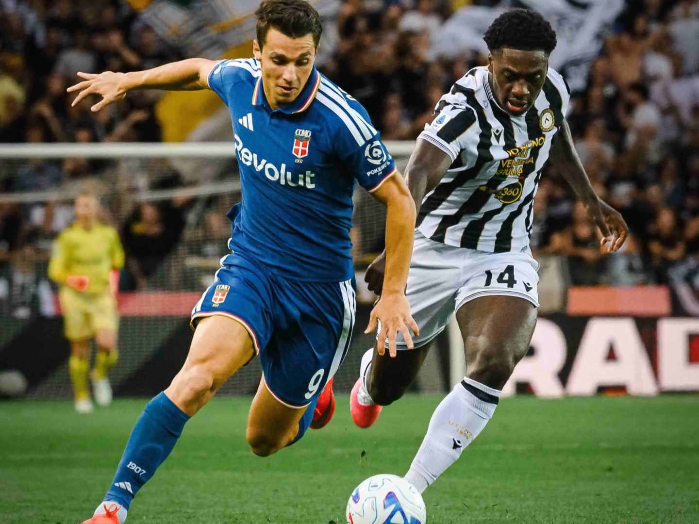 Kamara Buka Pesta, Douvikas Balas! Udinese dan Como Berbagi Poin di Laga Pembuka Serie A