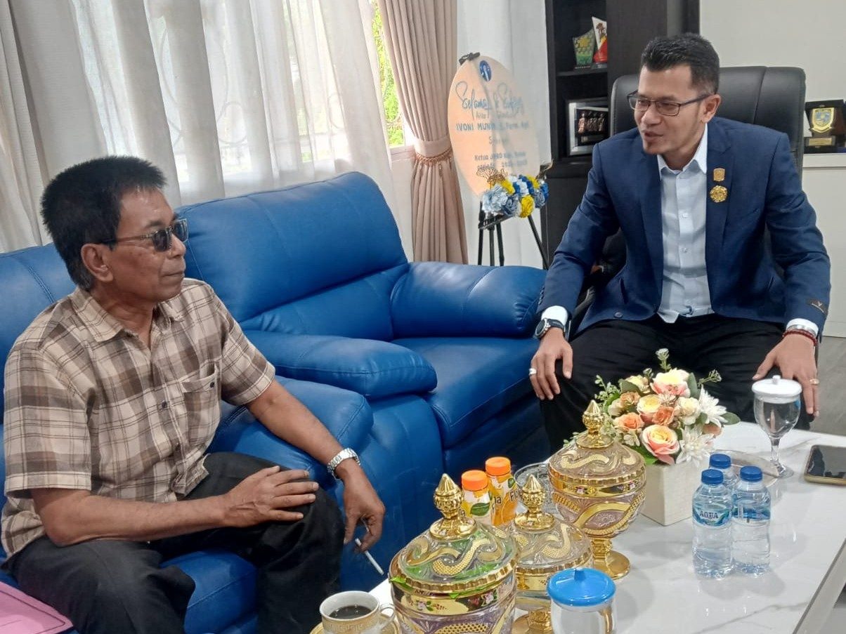 Silaturahmi Tanpa Batas, Ketua KAN Kacang Suharmen Sambangi Ketua DPRD Solok Ivoni Munir