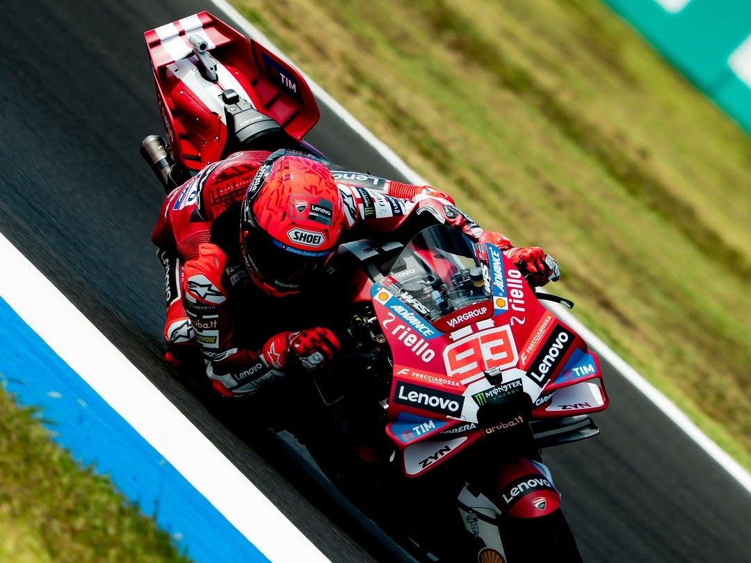 Marc Márquez Patahkan Strategi Aprilia, Dua Rider Andalan Tumbang di Misano