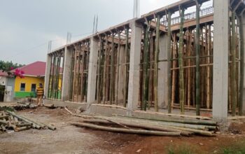 Menunjang PBM, SD Islam Sarbainah Bangun Ruang Kelas Bertingkat