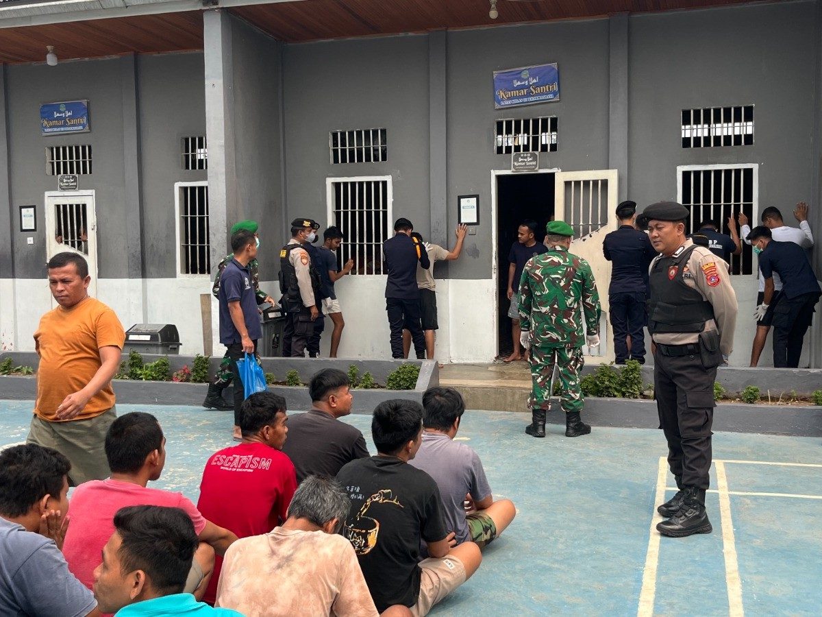 Razia Gabungan Digelar, Lapas Dharmasraya Perkuat Deteksi Dini