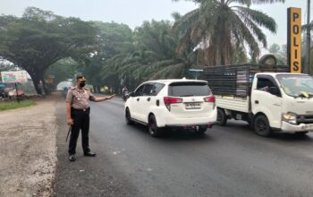 Kapolres Dharmasraya Turun ke Jalan, Arus Pagi Jadi Prioritas