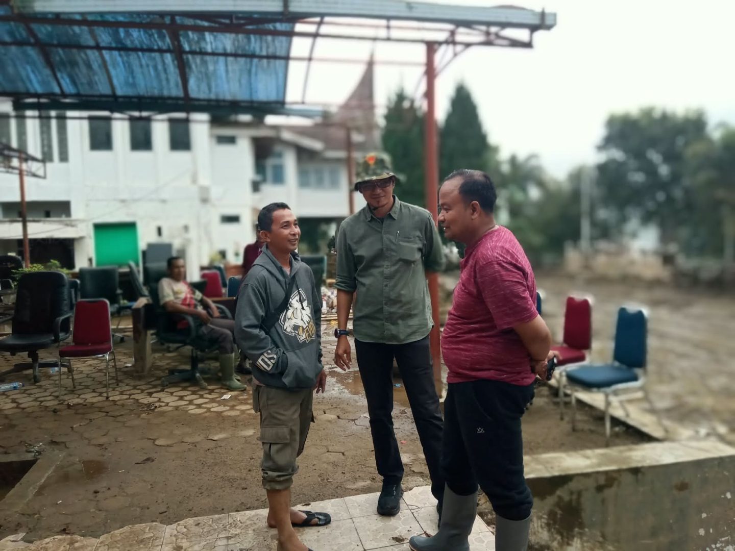 Senja Mencekam di Arosuka, Hendro Berlari Menembus Kepungan Galodo Demi Menyelamatkan Nyawa