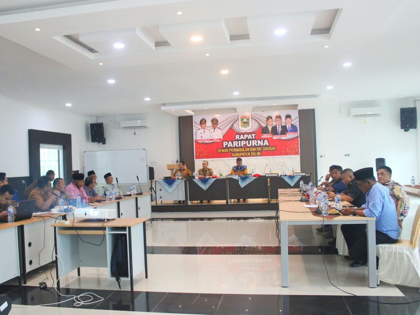 DPRD Kabupaten Solok Gelar Rapat Kerja Bersama Dinas Pendidikan, Cari Solusi Terbaik untuk Kemajuan Pendidikan