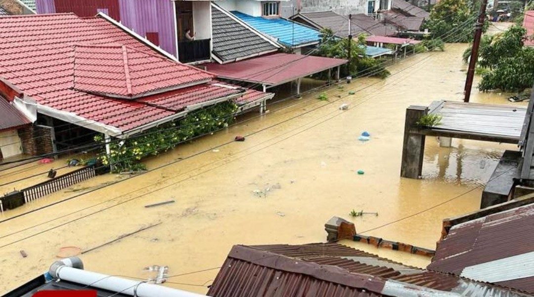 Banjir Padang: 498 Warga Terdampak, 120 Rumah Terendam, Lubuk Minturun Jadi Perhatian
