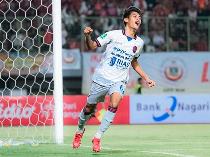 Gol Menit 72 Dimas Wicaksono Antar PSPS Pekanbaru Lewati Semen Padang 1-0