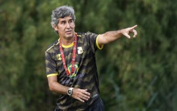 Nil Maizar Dipecat, Semen Padang FC Resmi Tunjuk Teco sebagai Pelatih Baru